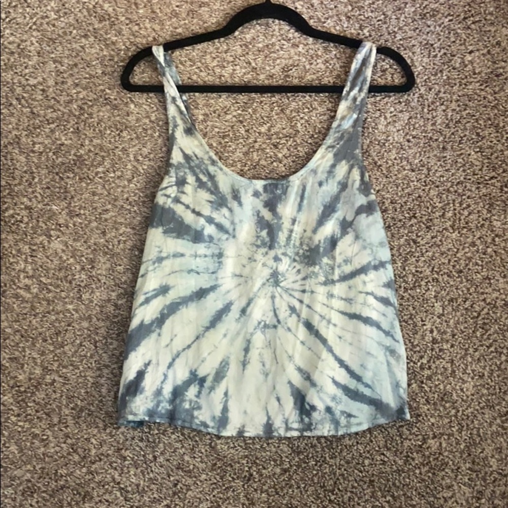 Tie die tank